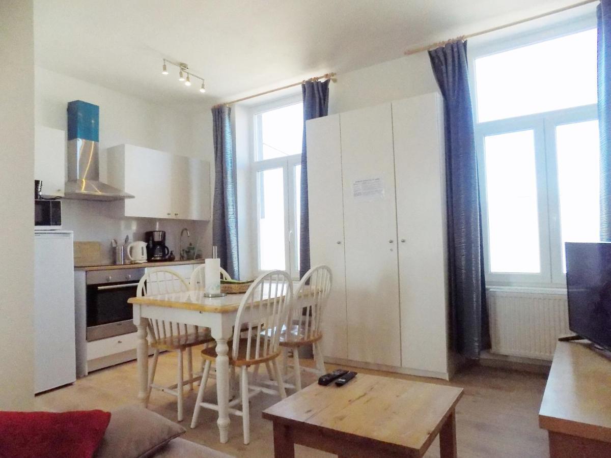 La Lodelinsartoise - Meuble De Vacances 3 Cles Apartment Charleroi Ngoại thất bức ảnh